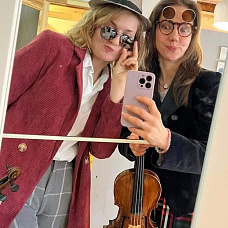 Старый новый год с детективом для мам и малышей от скрипичного дуэта Moms and the city по мотивам истории "Детектив Крот"
